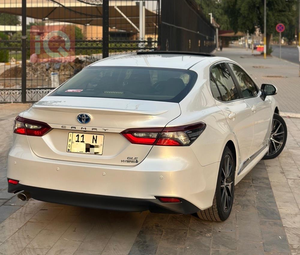 تۆیۆتا کامری